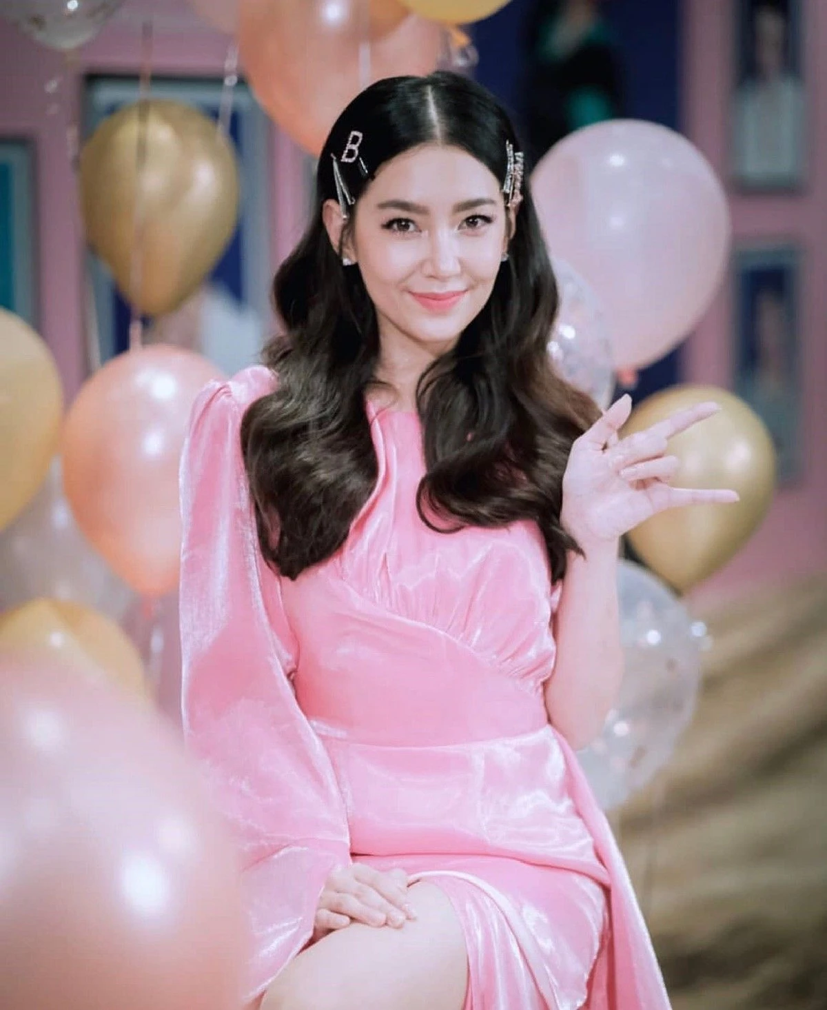 เบลล่า ราณี ฉลองวันเกิด 29 ปี! โชว์สเต็ปเป๊ะเซอร์ไพร์สแฟนคลับ