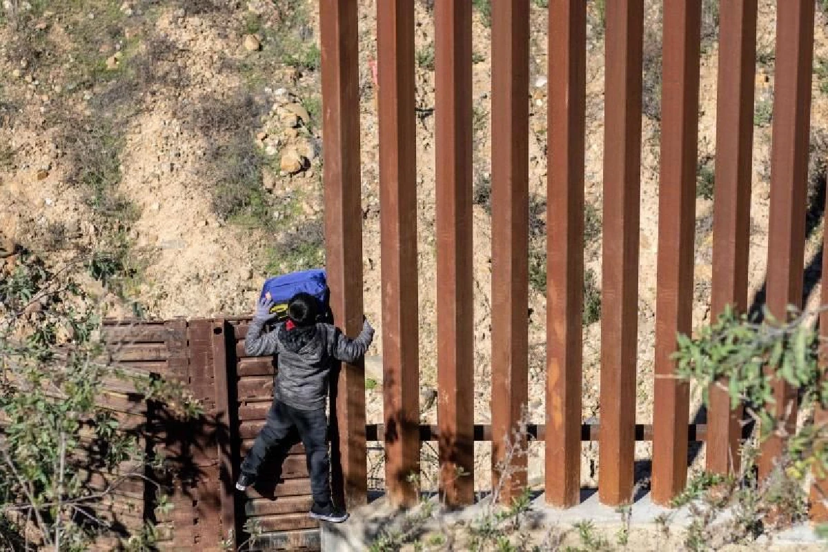 ทรัมป์โทษเดโมแครต ตัวการชัตดาวน์ ขู่ปิดพรมแดนเม็กซิโก