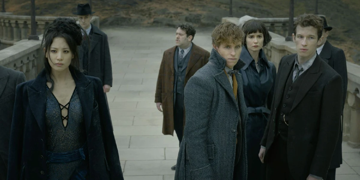 มุ่งสู่ความมืดดำ