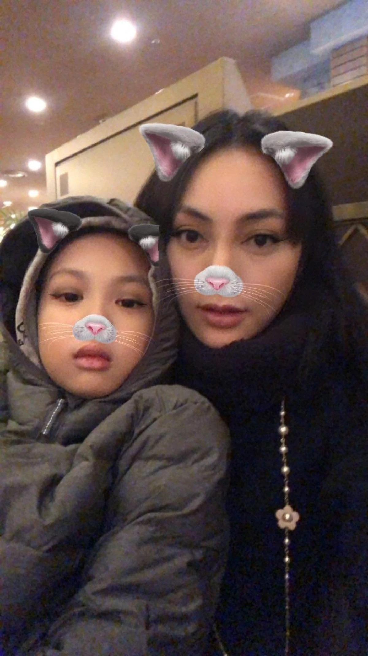 ตั๊ก บงกช-เจ้าสัวบุญชัย ยกครอบครัวไปญี่ปุ่น ทริปนี้อบอุ่นน่ารักแม่ตั๊กสวยมาก