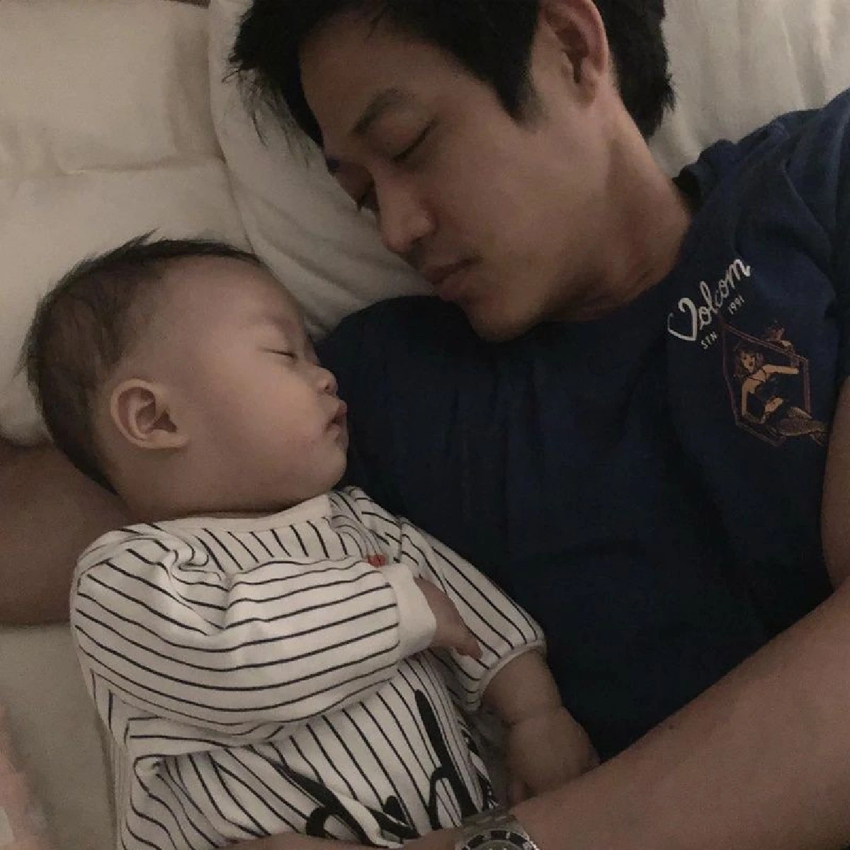 รวมภาพคนบันเทิงต่างเฉลิมฉลองส่งท้ายปีเก่า ต้อนรับปีใหม่ 2562