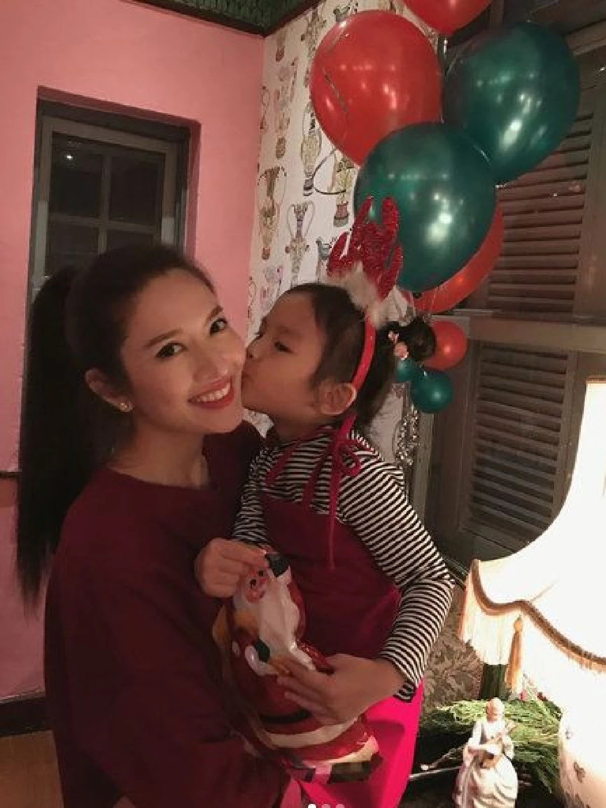 "ลูกเป็นพลังใจของแม่" แอฟ เผยความรู้สึกสุดซึ้งในวันเกิดน้องปีใหม่