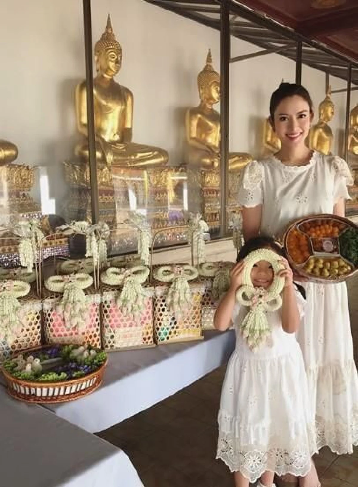 “แอฟ” สวมชุดกลิตเตอร์ที่ “น้องปีใหม่” ตั้งใจเลือกให้แม่ใส่ในคืนวันเกิด