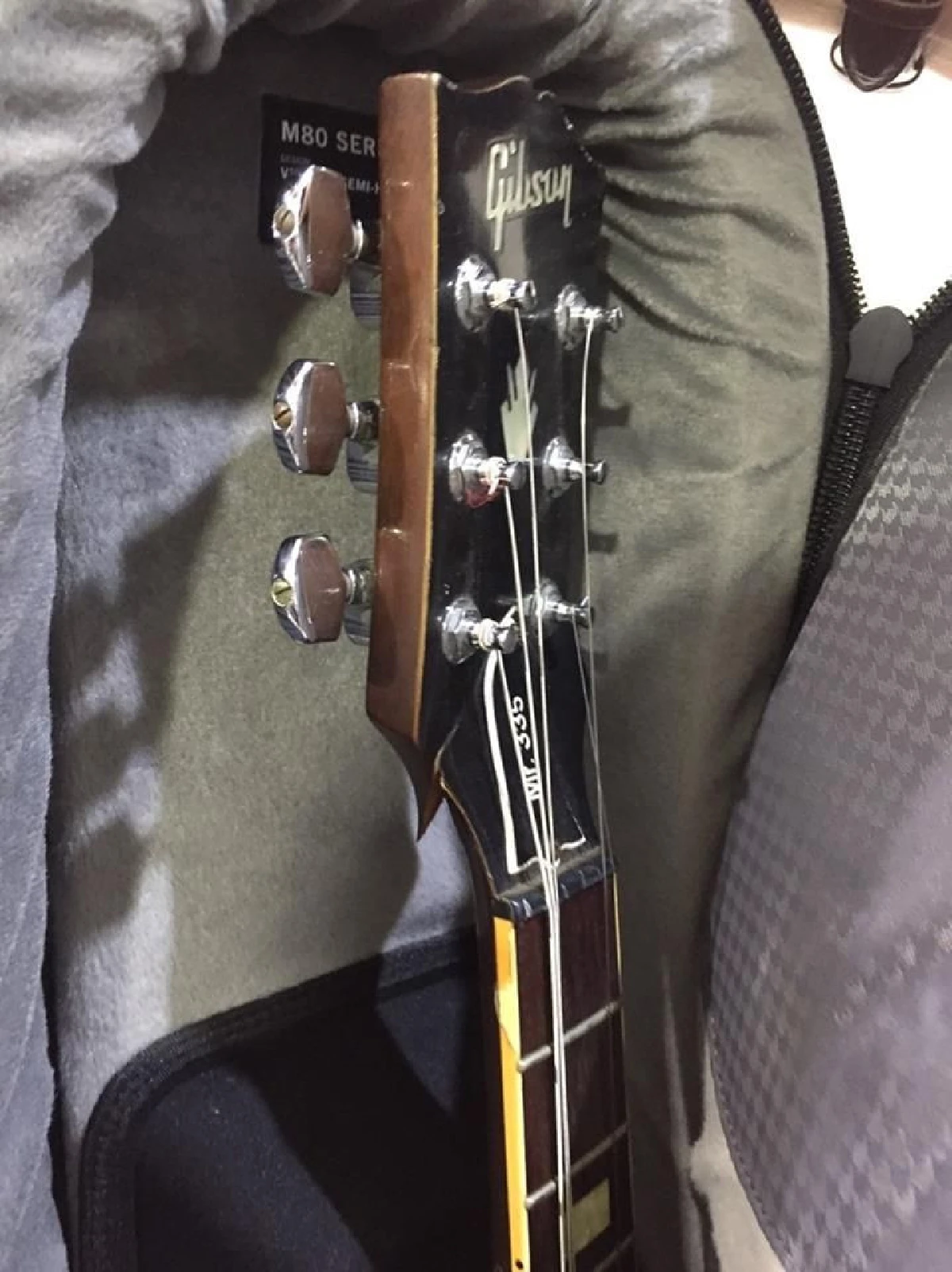 น้กร้องเสียงดี "ลูกจันทร์ นิภาพร” โอดสายการบินทำกีตาร์ตัวเป็นแสนพัง แถมไม่ได้รับความเป็นธรรม