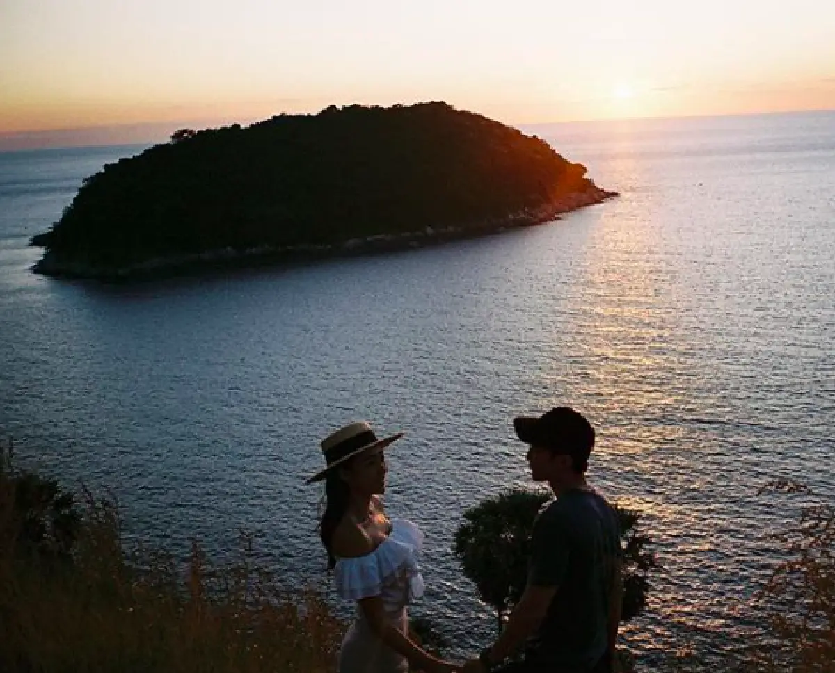 "น้ำตาล” โพสต์ขอบคุณ “ไผ่” หลังควงคู่ไปดำน้ำและถูกกระแสน้ำพัดลงไปเกือบ 50 เมตร