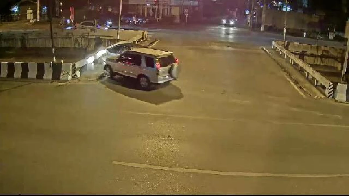 เผยคลิปกล้องวงจรปิดวินาทีรถ "เซนติเมตร" พิธีกรดังถูกชนตกคลองดับ