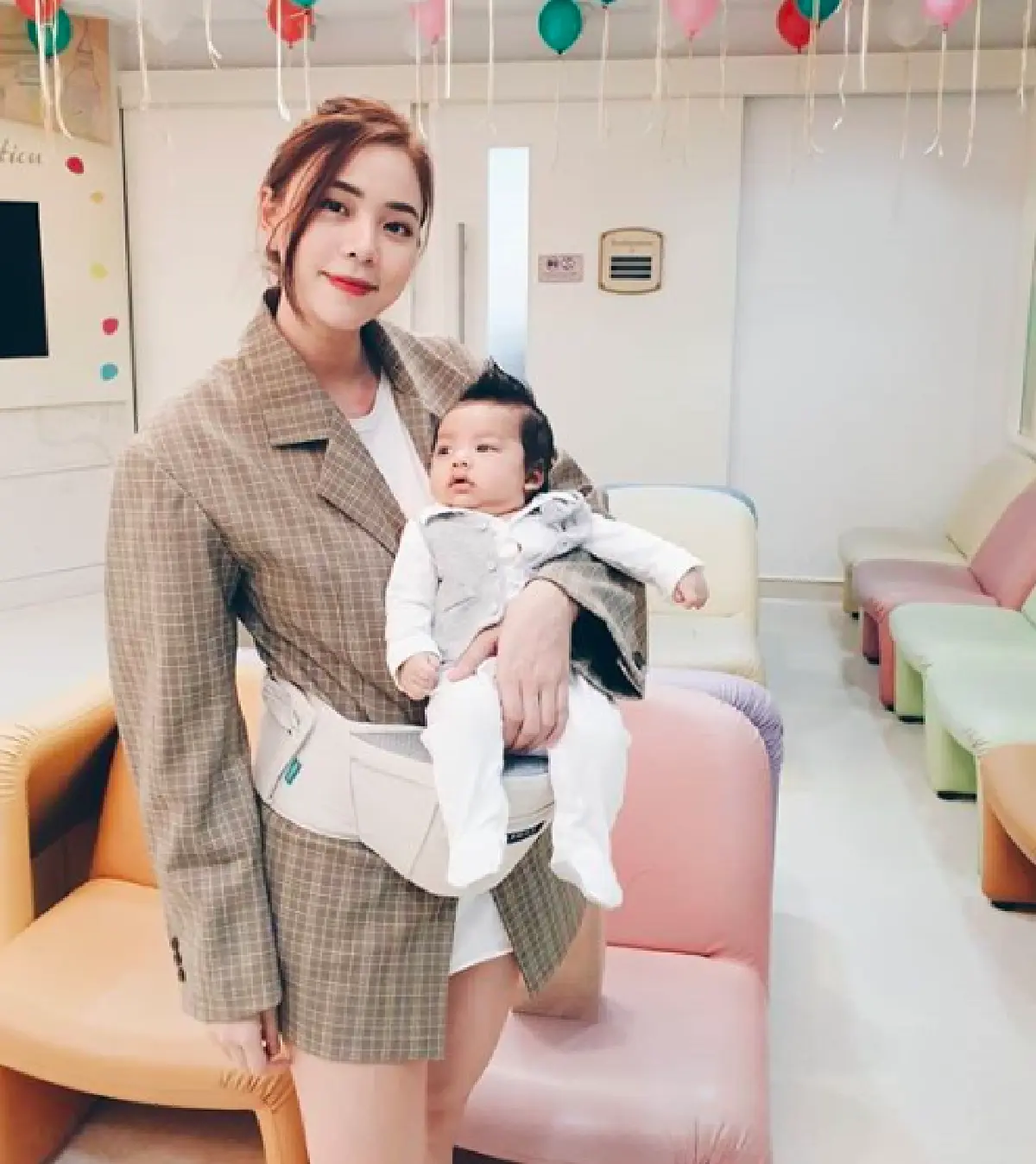 “นิวเคลียร์” เผยชีวิตหลังคลอด นอนแยกเตียงกับ “เพชรจ้า” ความสวีทลดน้อยลง