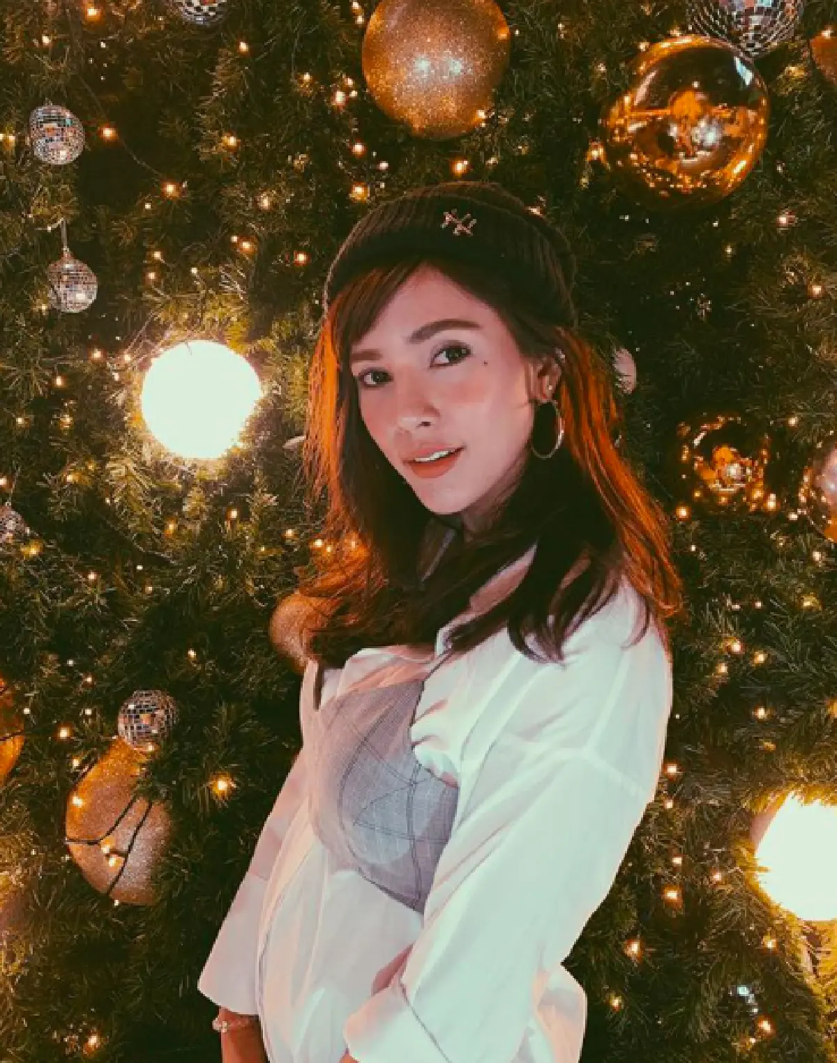 "อุ้ม ลักขณา” อวดครรภ์วัย 6 เดือนในชุดว่ายน้ำ ที่ยังแซ่บมากและเป๊ะมาก