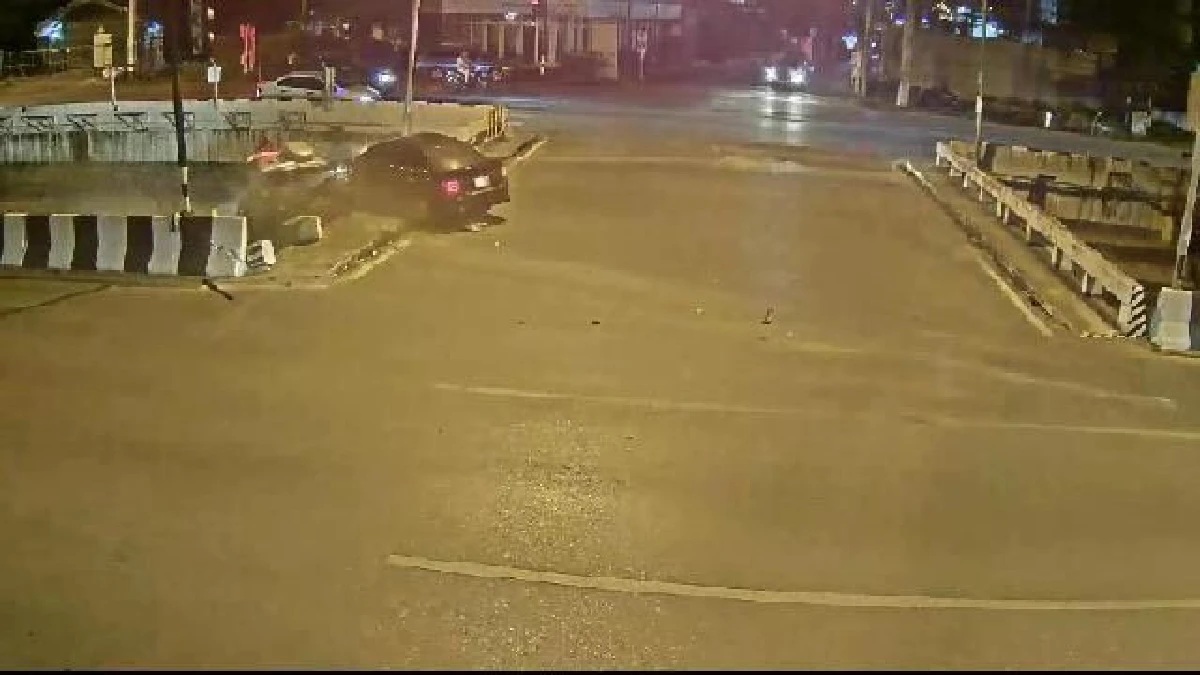 เผยคลิปกล้องวงจรปิดวินาทีรถ "เซนติเมตร" พิธีกรดังถูกชนตกคลองดับ