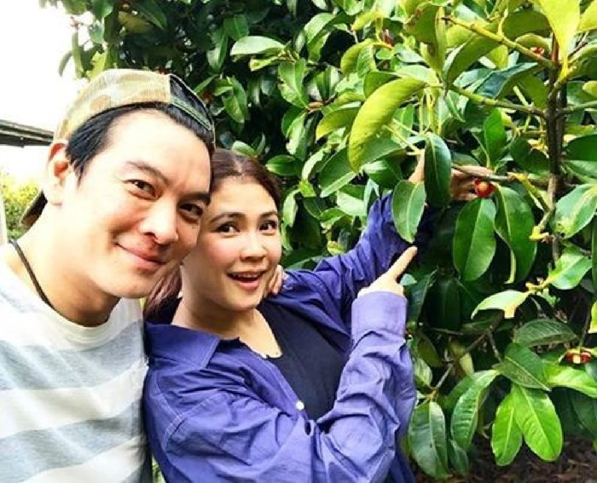 “ชาคริต” พาภรรยากลับบ้านเกิด พร้อมปลูกพืชผักกินกันเอง ใช้ชีวิตเรียบง่ายแต่สุขสุดๆ