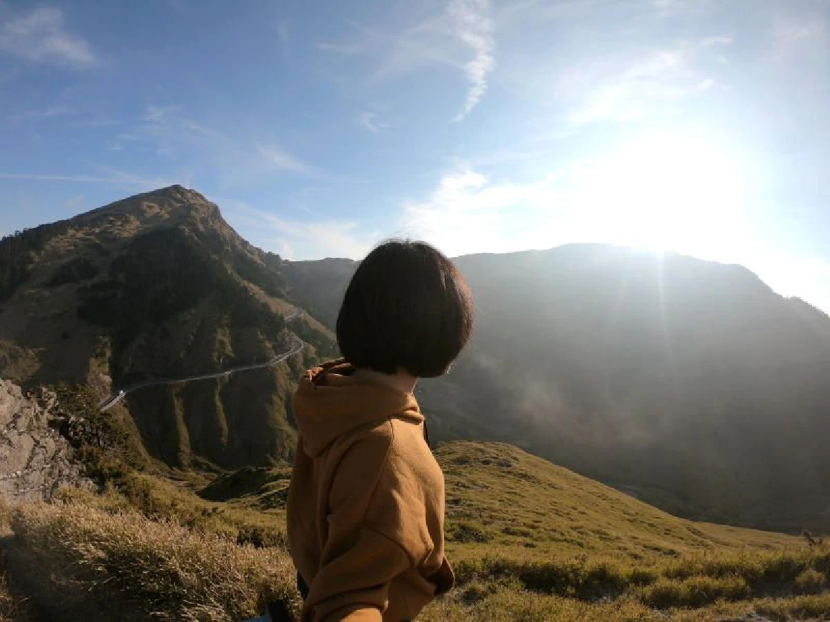 นักเล่าระหว่างก้าว ‘ก้าวเดินทาง-Small Steps Travel’