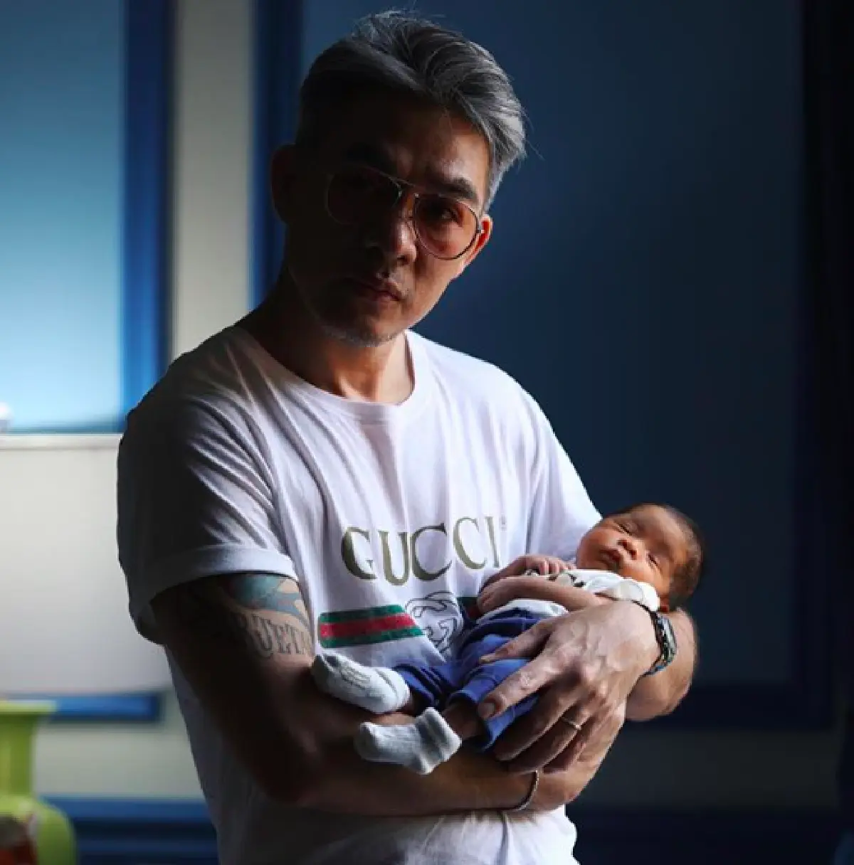 ส่องห้องนอนสุดอลังการของ “น้องสายน้ำ” ลูกชายสุดที่รัก “แม่เอมมี่-พ่อเจมส์”