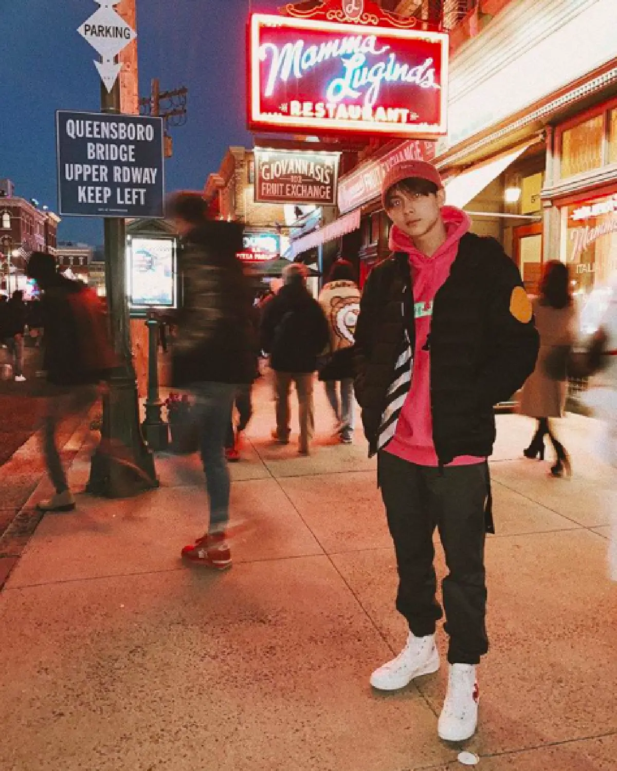 หล่อบาดใจ! "น้องอชิ" ลูก "พ่อฟลุค-แม่โบ” เป็นหนุ่มแล้ว ทำสาวกรี๊ดหนักมาก