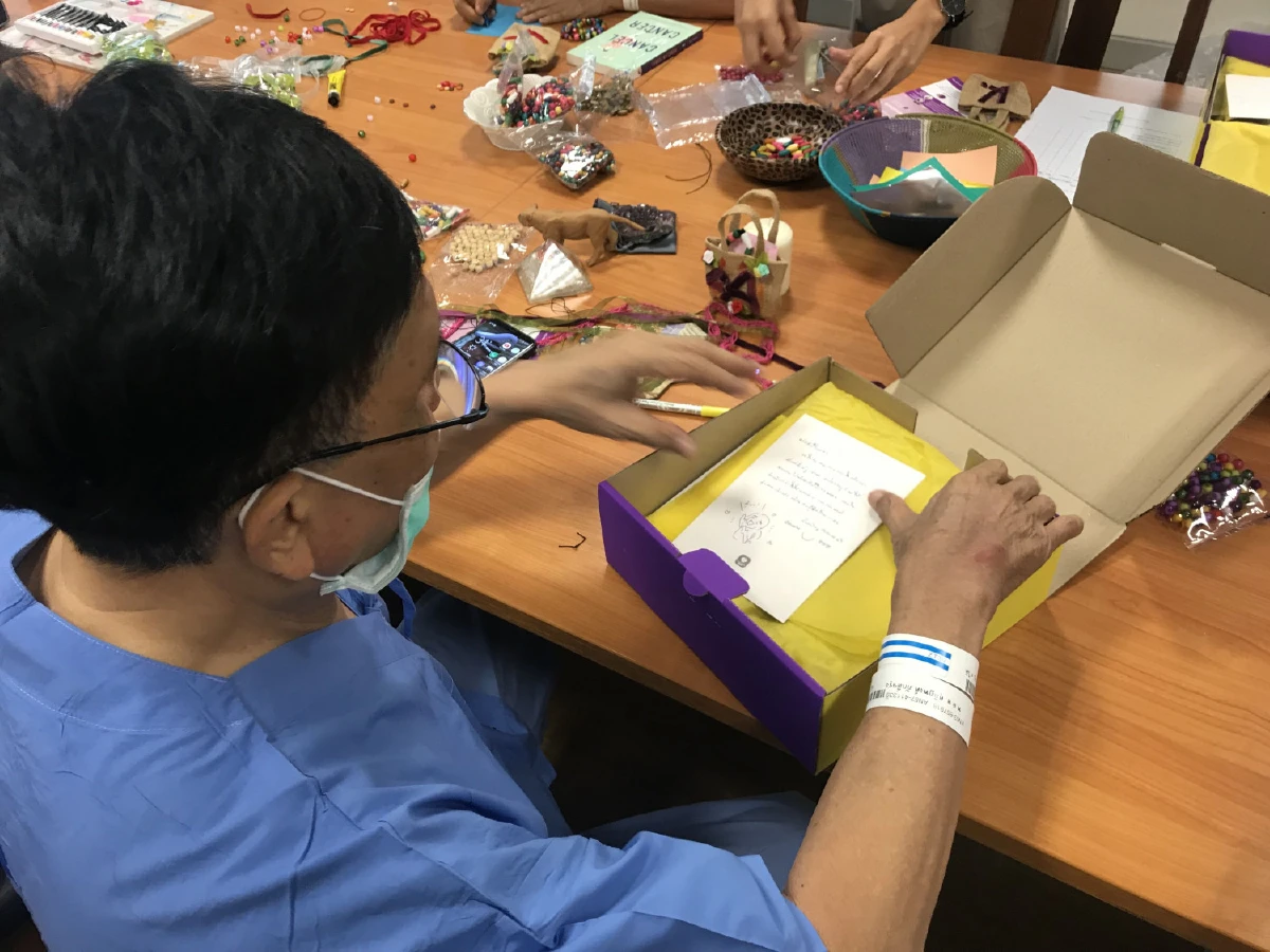 ‘รู้สึกโชคดีและขอบคุณเขา’ ไอรีล ไตรสารศรี ผู้ป่วยมะเร็งระยะ 4 ที่มีความสุข