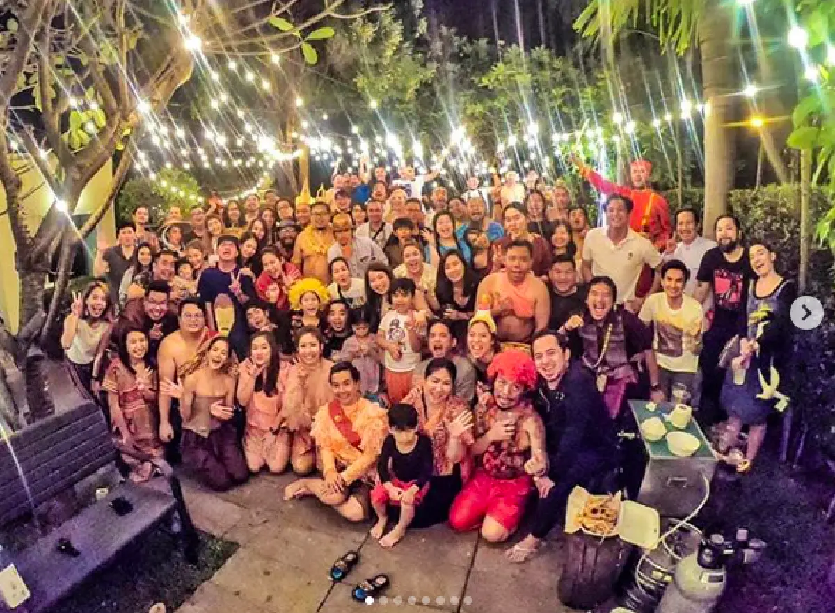 "ตูน-ก้อย-ปาล์มมี่” ฉลองงานปาร์ตี้ปีใหม่ จัดเต็มแปลงโฉมแต่งตัวตามธีม