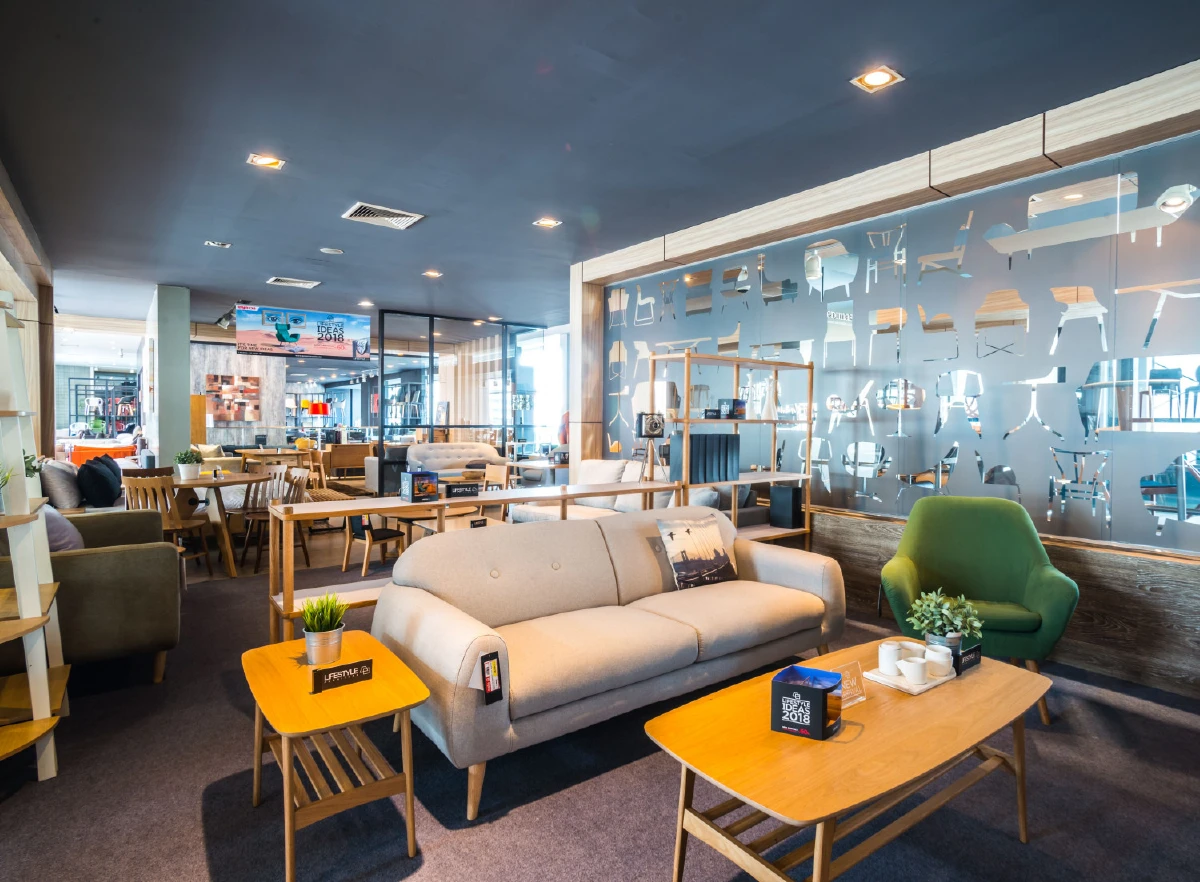 เฟอร์นิเจอร์แข่งดุ บุญถาวรปั้น‘จุสก์’สู้ศึก