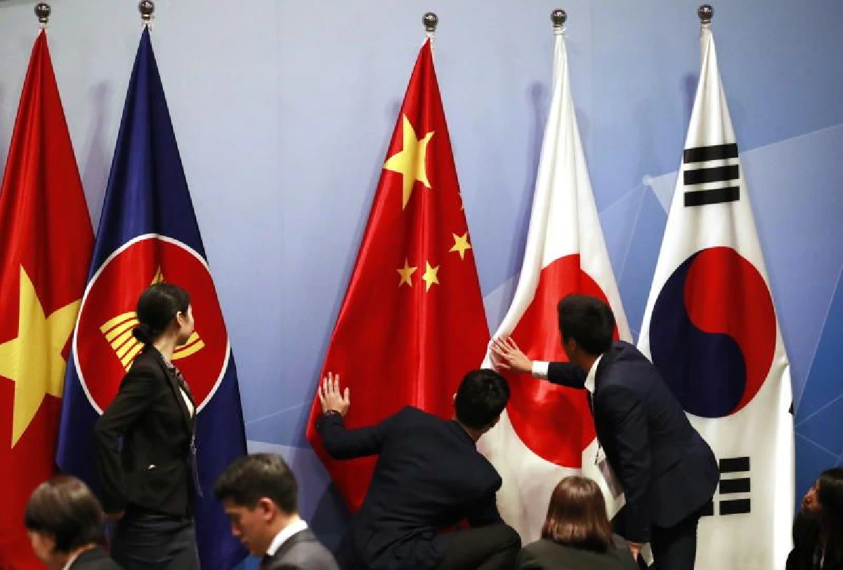 ชาวอาเซียนหวั่นประเทศตนติดกับดักหนี้จีน