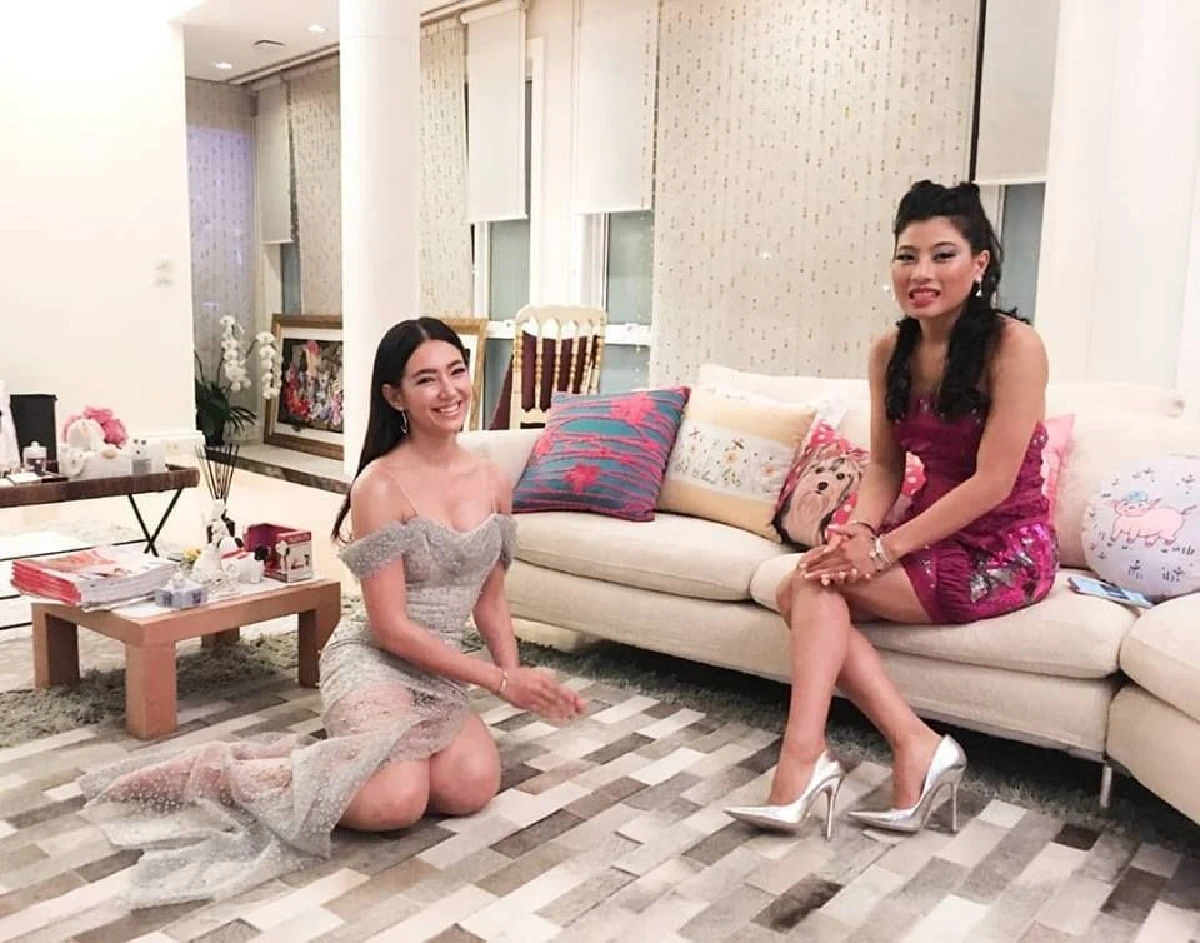 เหล่าคนบันเทิงได้รับเชิญร่วมงานเลี้ยง วันคล้ายวันประสูติ "พระองค์หญิงสิริวัณณวรีฯ”