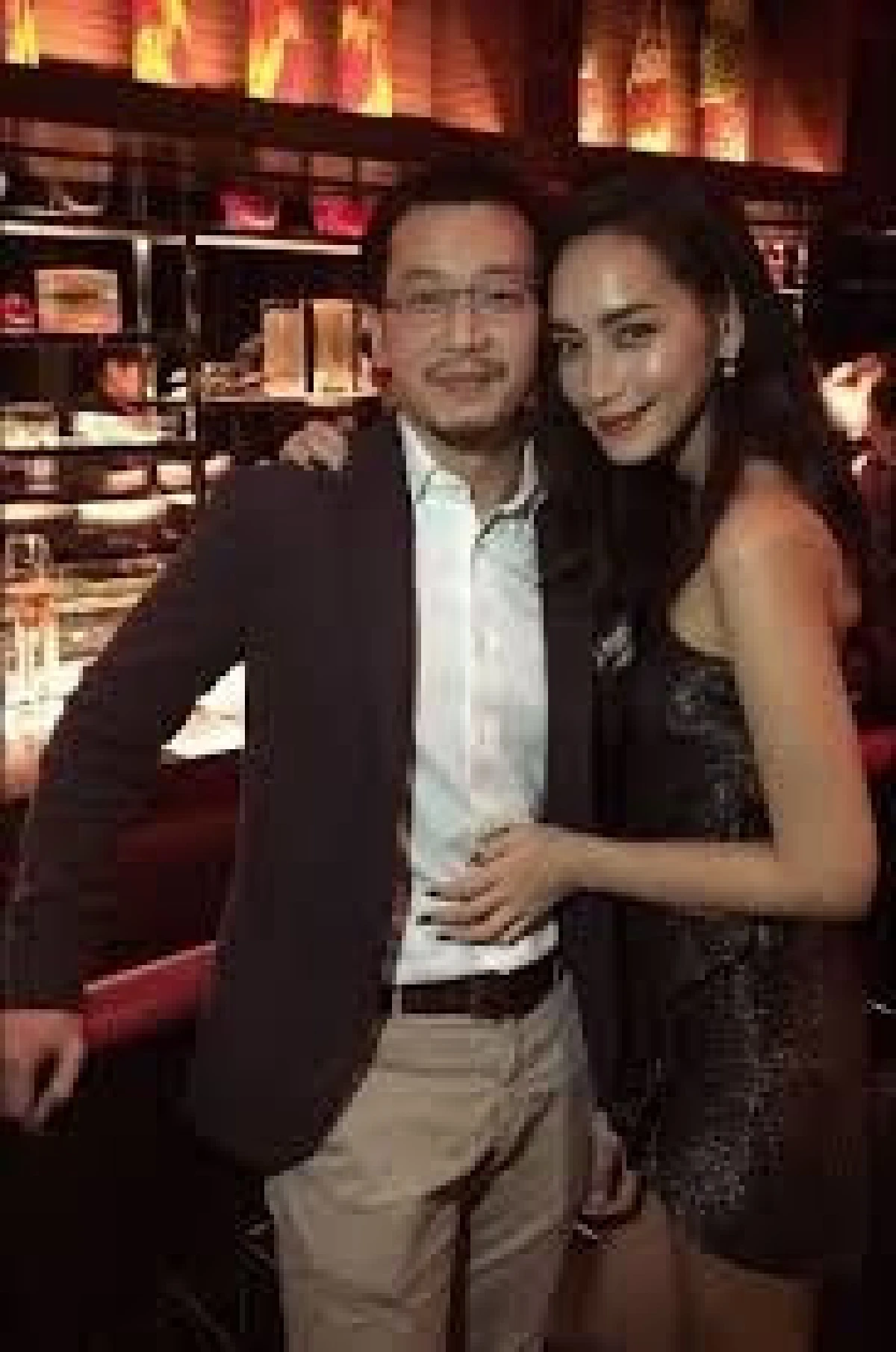 มีกลิ่นแปลกๆ “บี น้ำทิพย์” โพสต์ภาพอวยพรวันเกิด “ฮิม” แต่ลงท้ายด้วยคำว่า “เพื่อนที่ดีที่สุด"