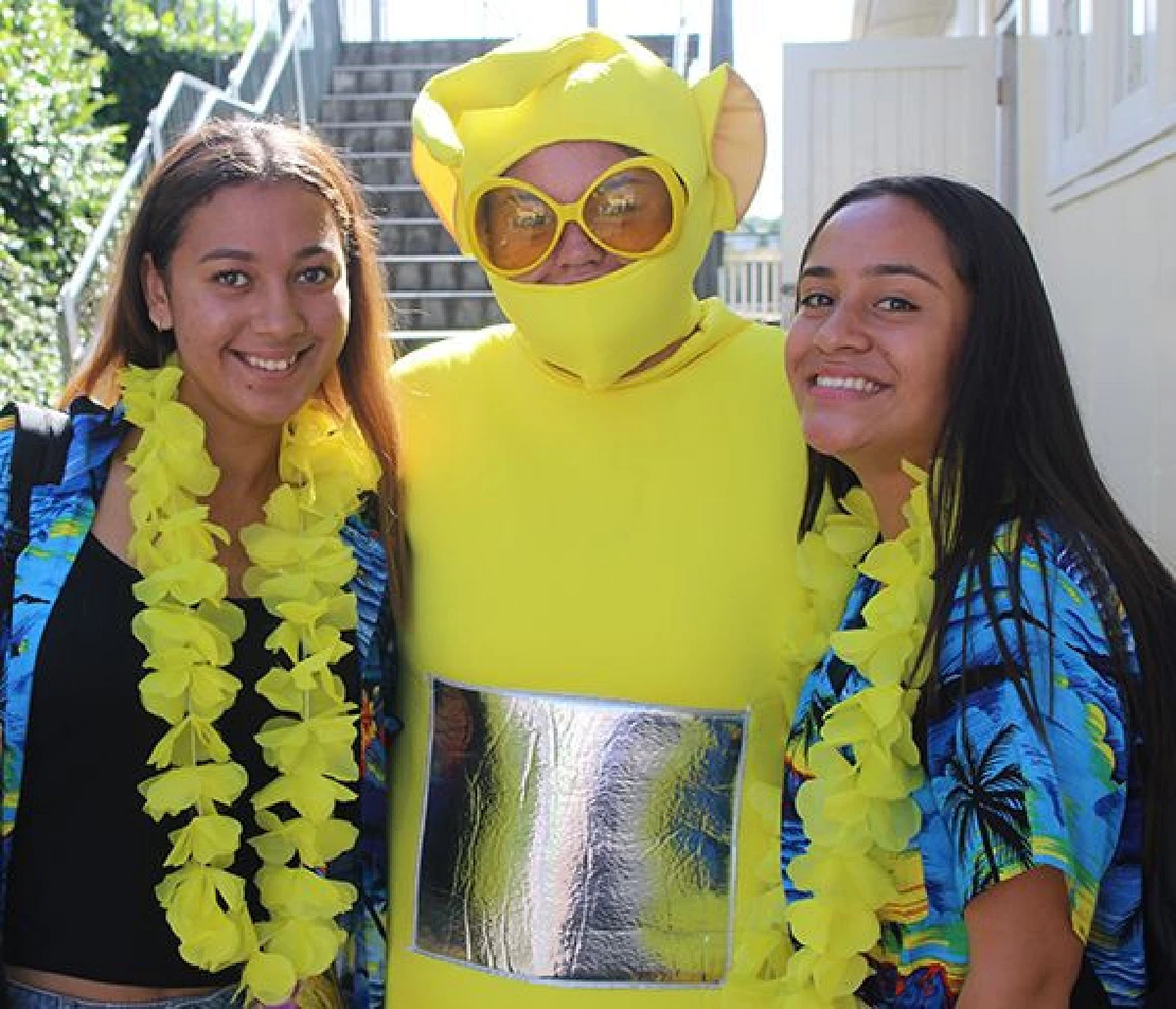 รร.รัฐในต่างประเทศแต่งชุดไปรเวทได้