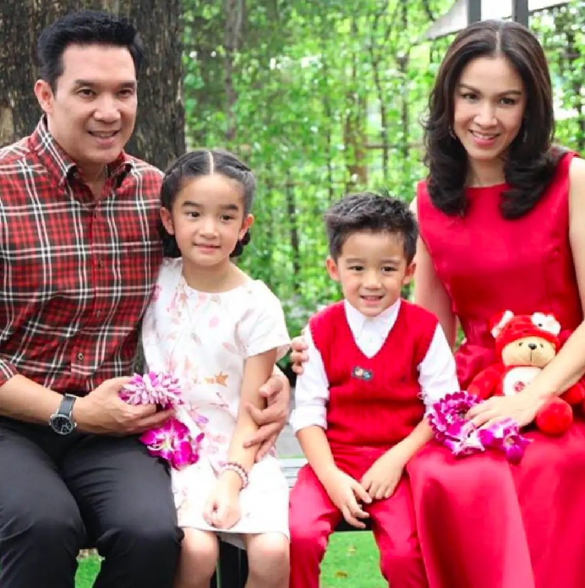 21 ปีที่มีกันและกัน! "กบ สุวนันท์" โชว์หวานครบรอบที่มี "บรู๊ค ดนุพร" ในชีวิต