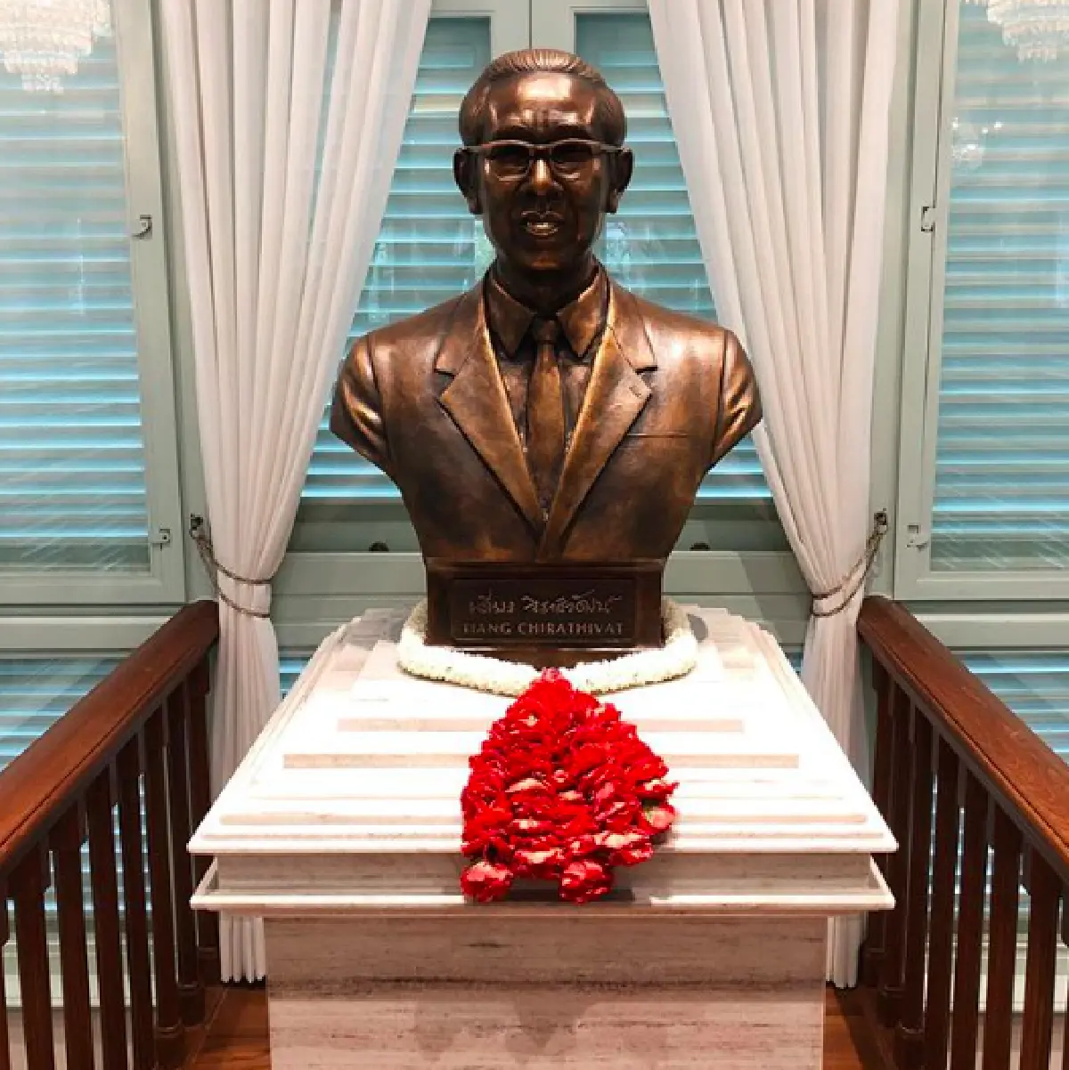 “ป๊อก” พา "มาร์กี้”  ทัวร์บ้าน "ตระกูลจิราธิวัฒน์” บ้านเก่าหลังใหญ่สุดหรูตั้งอยุ่ใจกลางเมือง