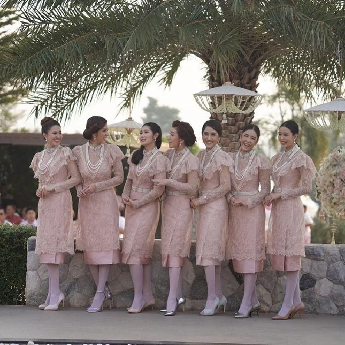 ส่องแก๊งเพื่อนเจ้าสาว ยุ้ย จีรนันท์ สวยเป๊ะรวมตัวนักแสดงช่อง 7