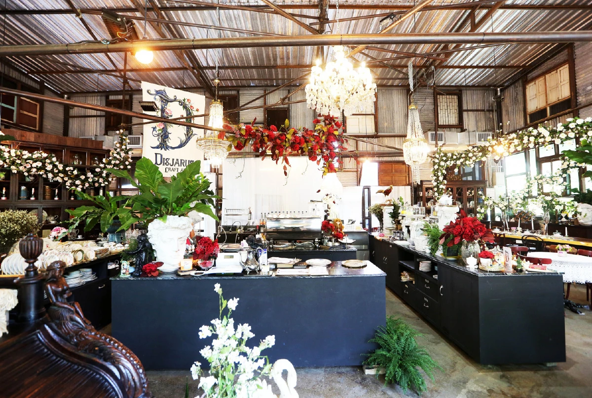 รูป รส กลิ่น เสียง ครบรส ที่ ดิษจรัส คราฟต์ แอนด์ คาเฟ่