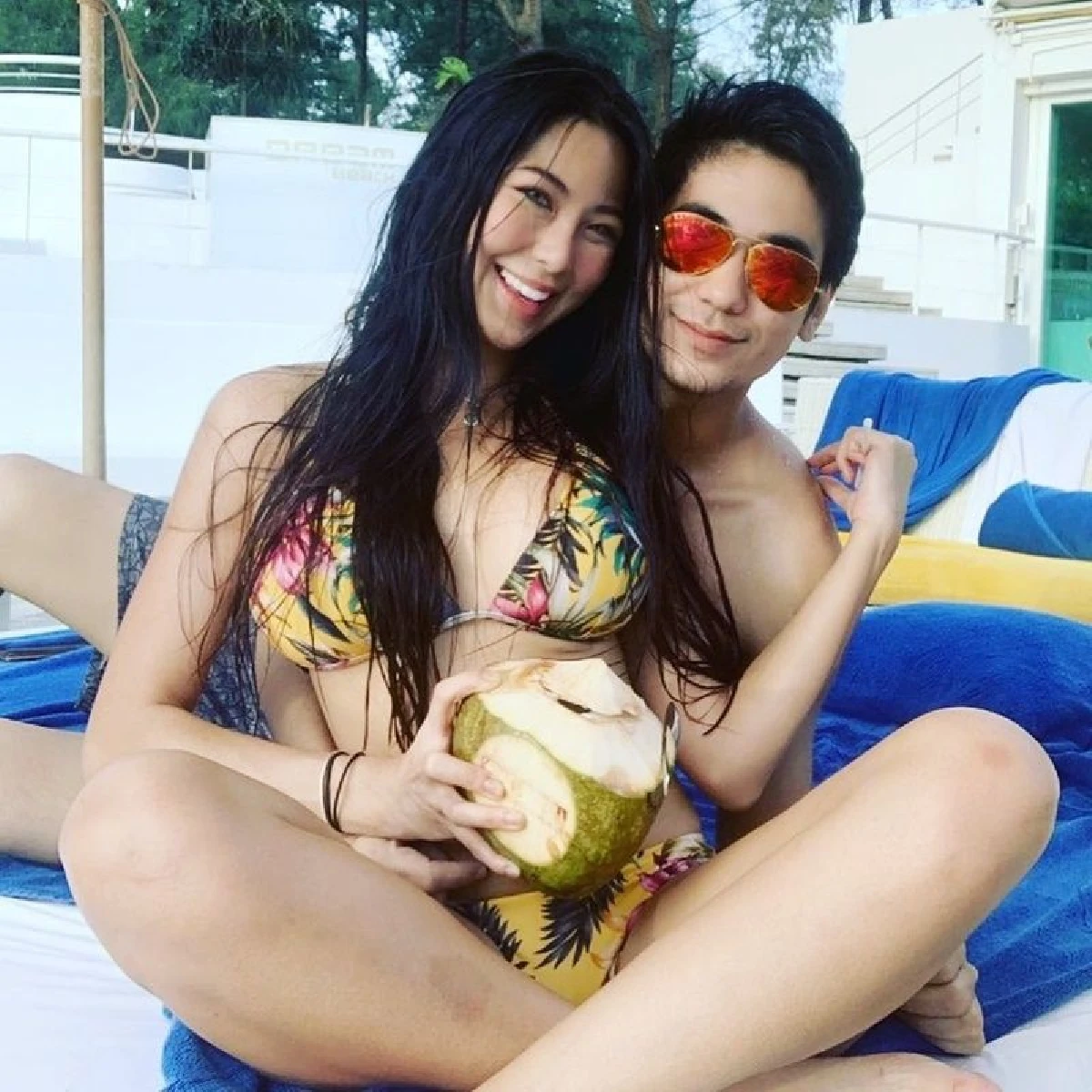 หวาย อวดอึ๋มสุดสะบึม! สวีทแฟนหนุ่ม มิโน่ ริมทะเลภูเก็ต