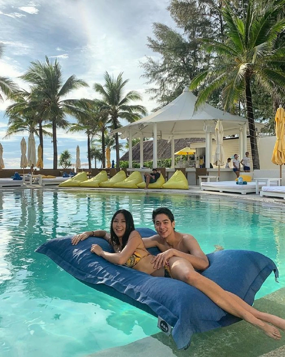 หวาย อวดอึ๋มสุดสะบึม! สวีทแฟนหนุ่ม มิโน่ ริมทะเลภูเก็ต