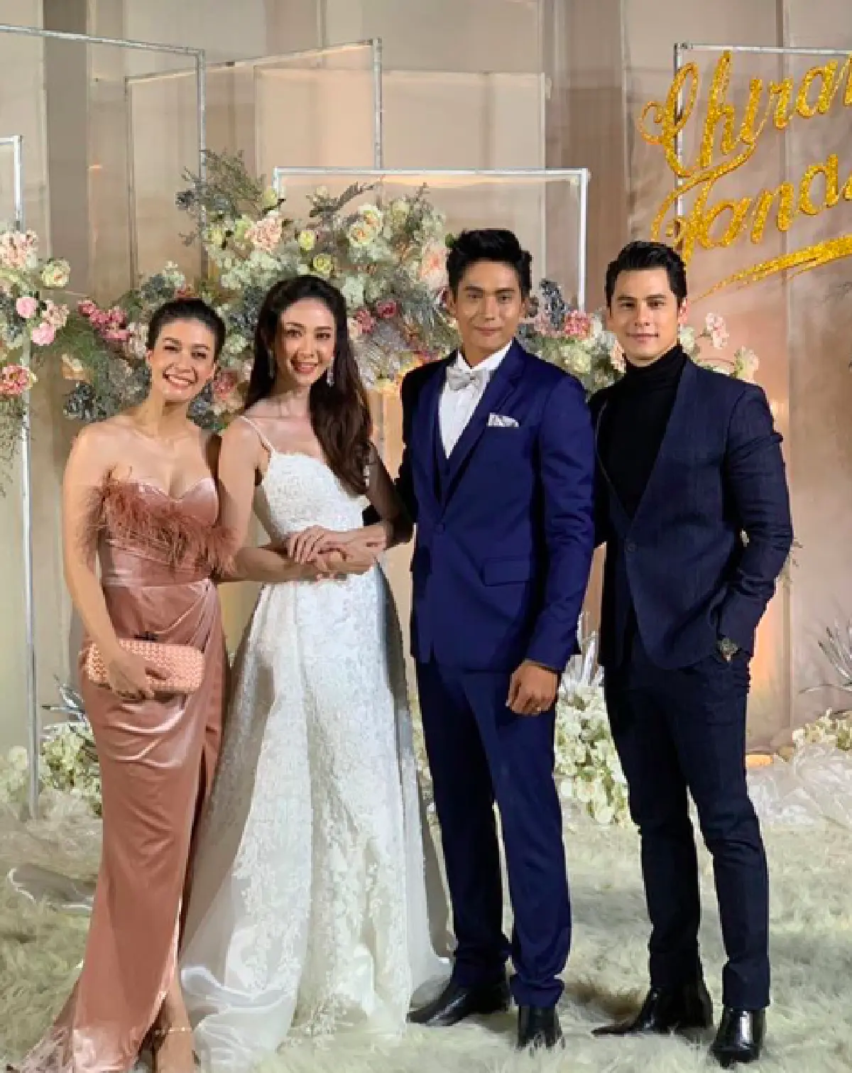 รวมภาพงานฉลองวิวาห์ “ยุ้ย-ธันน์” สุดอบอุ่นหัวใจ! คนบันเทิงรวมงานคับคั่ง