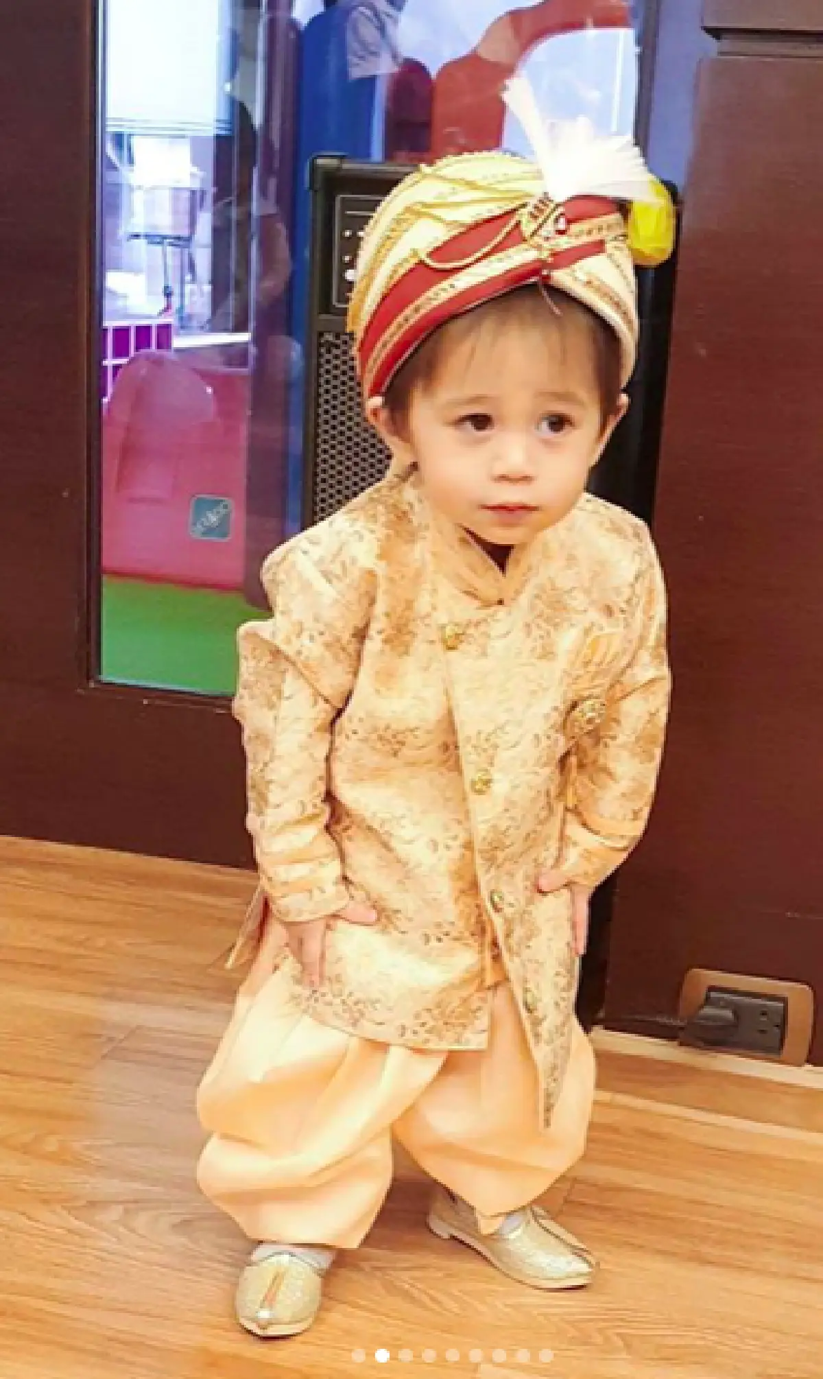 ไม่เคยธรรมดา! “ชมพู่” จับลูกแฝด "น้องสายฟ้า-น้องพายุ” ใส่ชุดภารตะต้อนรับวันเด็ก