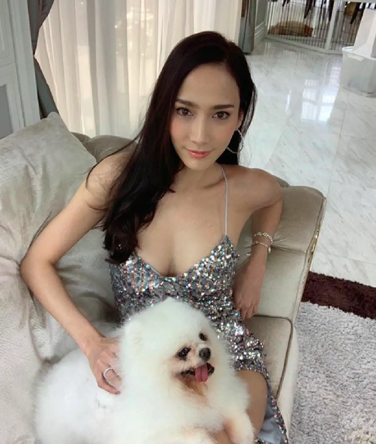 มิตรภาพไม่เคยจางหาย! “อั้ม” มาร่วมแสดงความยินดีงานแต่ง "ยุ้ย-ธันน์”