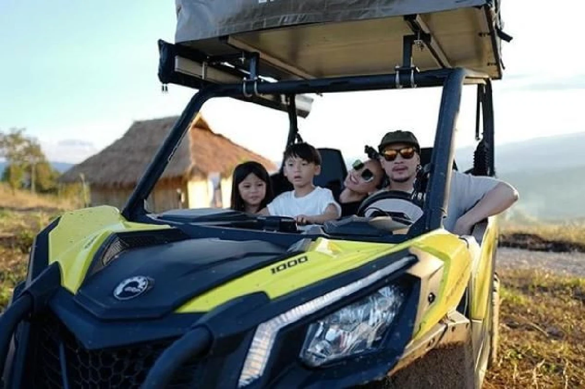 ครอบครัวอบอุ่นมาก “เวย์-นานา” พาลูกแฝด “บีน่า-น้องบรู๊คลิน” สัมผัสบรรยากาศธรรมชาติสุดหรู