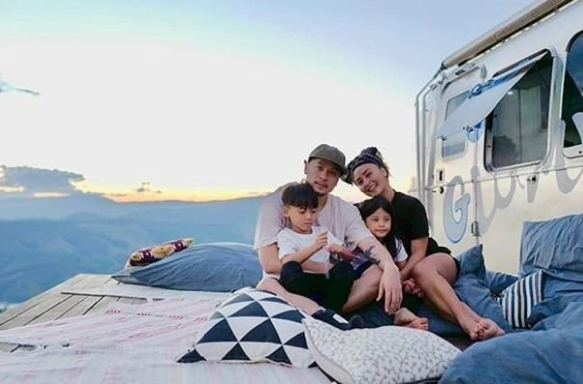 ครอบครัวอบอุ่นมาก “เวย์-นานา” พาลูกแฝด “บีน่า-น้องบรู๊คลิน” สัมผัสบรรยากาศธรรมชาติสุดหรู