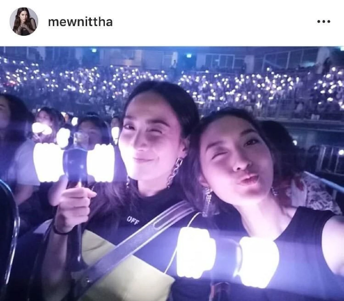 “แต้ว-มิว” ฟินหนักมาก หลังได้เซลฟี่กับ “ลิซ่า BLACKPINK”