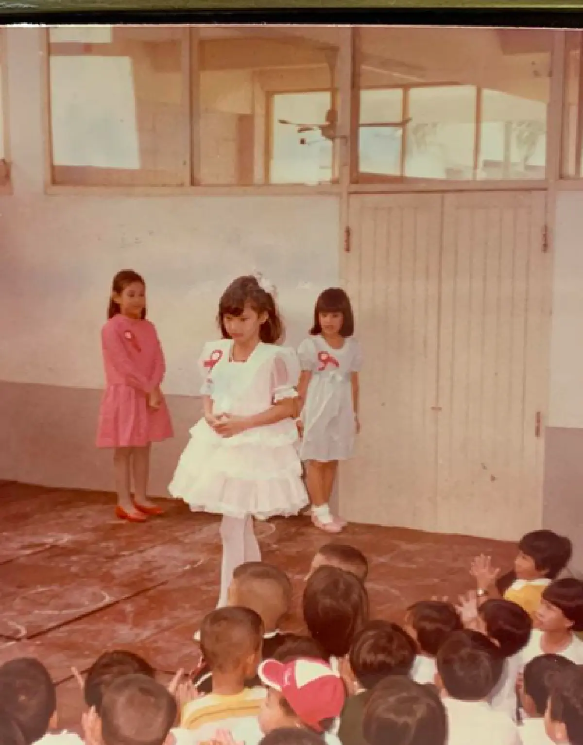 มงลงตั้งแต่เด็ก! "อั้ม พัชราภา” เผยภาพสมัยเป็นเด็กหญิง