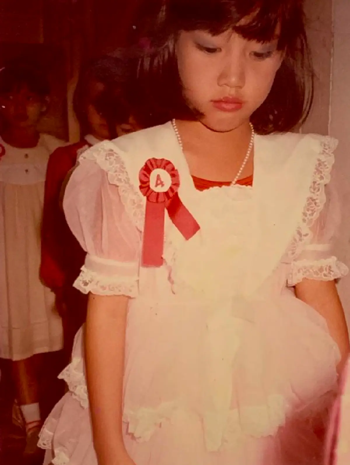 มงลงตั้งแต่เด็ก! "อั้ม พัชราภา” เผยภาพสมัยเป็นเด็กหญิง