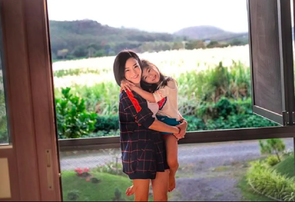 ซูมบ้านเขาใหญ่สุดอลังการของ “หณิง ปณิตา” สวยและใกล้ชิดธรรมชาติสุดๆ