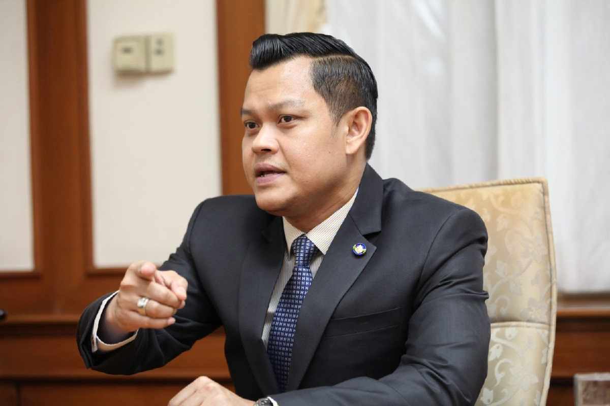 พลังประชารัฐแนะเพื่อไทยทำการเมืองสร้างสรรค์เลิกจ้องจับผิด พลังประชารัฐแนะเพื่อไทยทำการเมืองสร้างสรรค์เลิกจ้องจับผิด