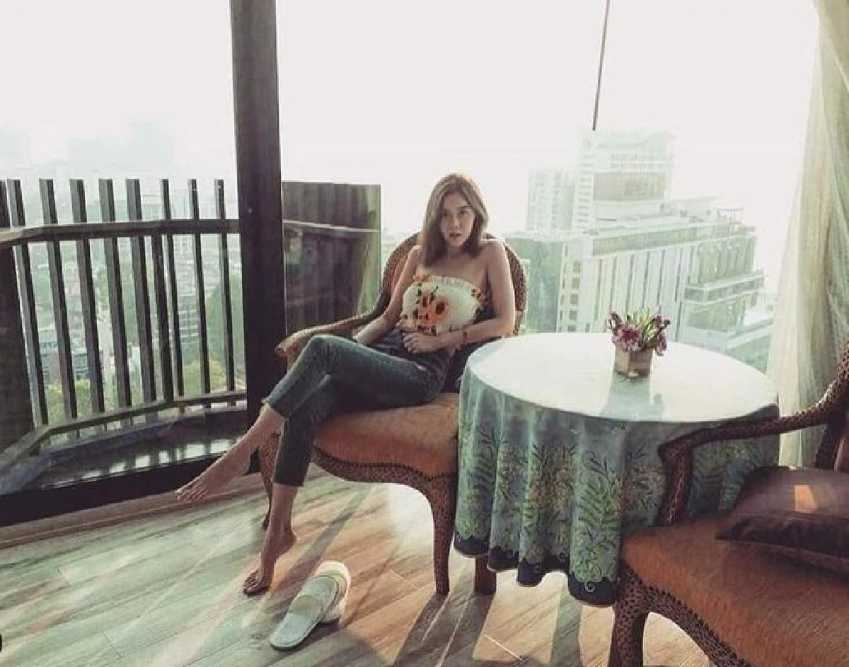 ยิ่งโสดยิ่งแซ่บ! ไอซ์ ปรีชญา สลัดผ้าลงอ่างแช่ฟองสบู่สุดวาบหวิว