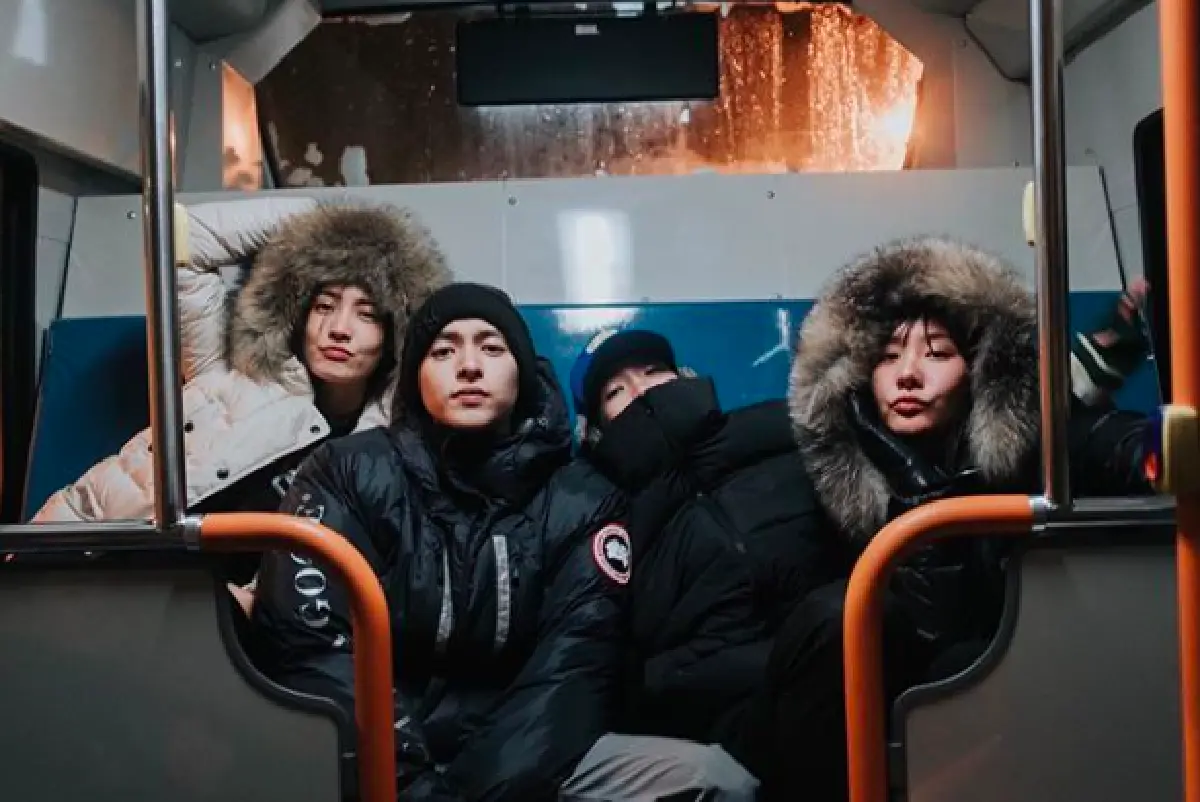 "เคน ธีรเดช” นำทีม “แต้ว-เจมส์จิ-อาเล็ก-เต้ย” ตะลุยหิมะเล่นสโนว์บอร์ด ที่เมืองนิเซโกะ