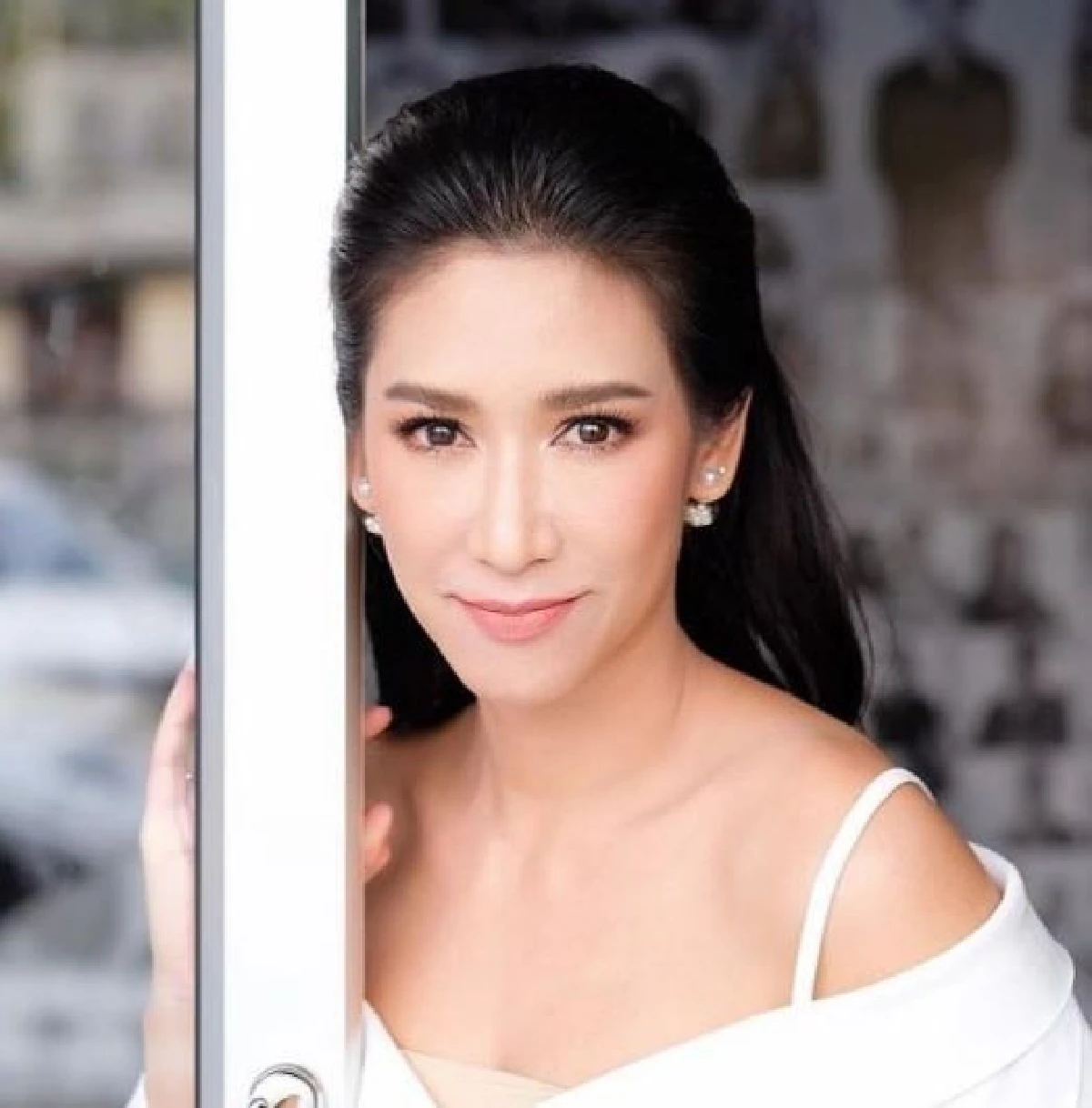 เหมือนสตาฟหน้าไว้! ป๊อก ปิยธิดา เทียบภาพ 10-20 ปีที่แล้วสวยเป๊ะไม่เปลี่ยน