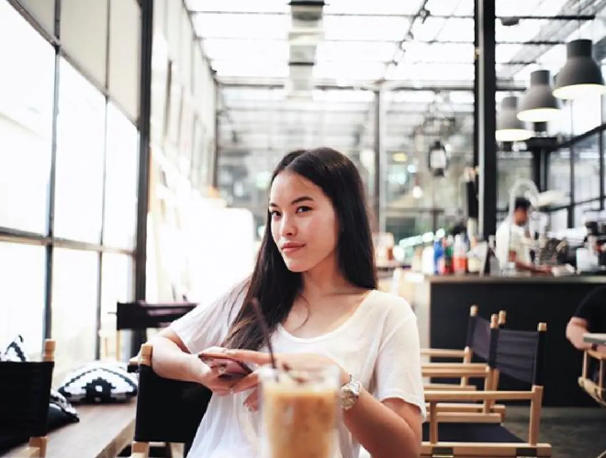 เกิดอะไรขึ้น "เมย์-แจน” น้องสาว “สงกรานต์“ อันฟอลโล IG พี่ชาย แต่ยังติดตาม “แอฟ"