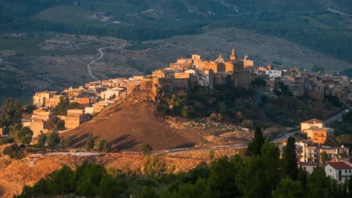 เมืองอิตาลีขายบ้านราคา 1 ยูโร