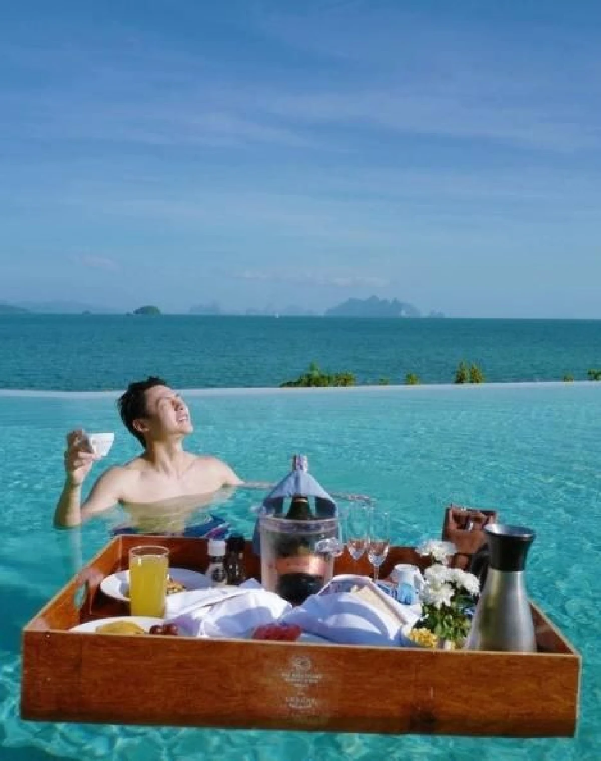 หมาก-คิมเบอร์ลี่ จัดทริปสวีทต้นปี! อวดความแซ่บสะเทือนภูเก็ต