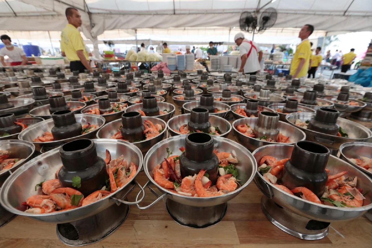 รัฐบาลขอให้มองงานเลี้ยงคนจีนคือการส่งเสริมท่องเที่ยว-โยนผู้จัดแจงเหตุของเหลือ