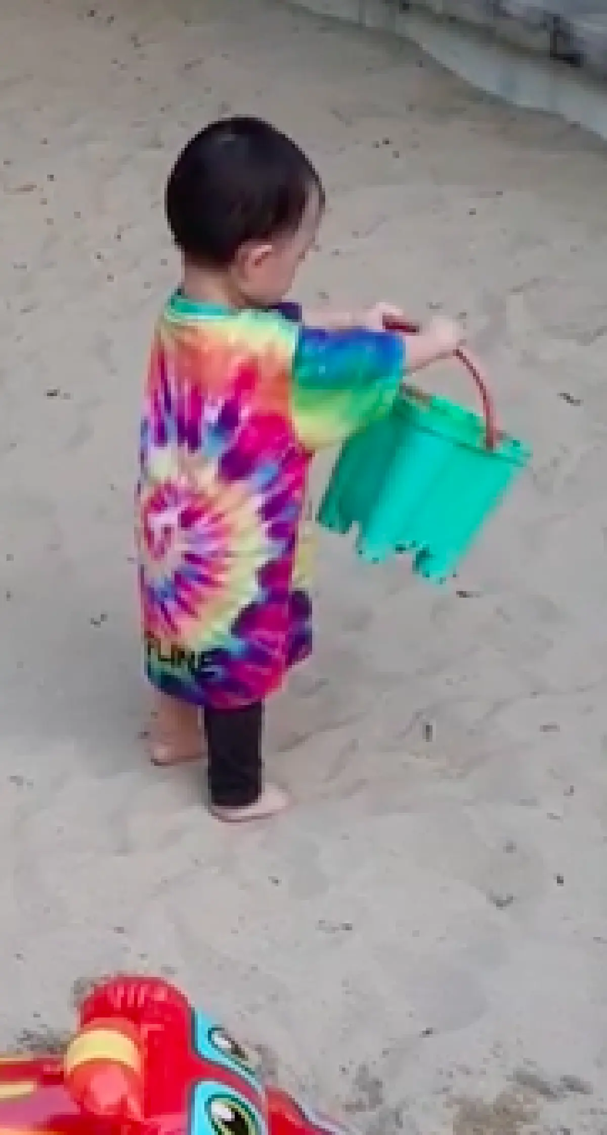 ฮิปสเตอร์หน่อยๆ กับแฟชั่นเสื้อยืดมัดย้อมสุดเท่ของเหล่าคนบันเทิง