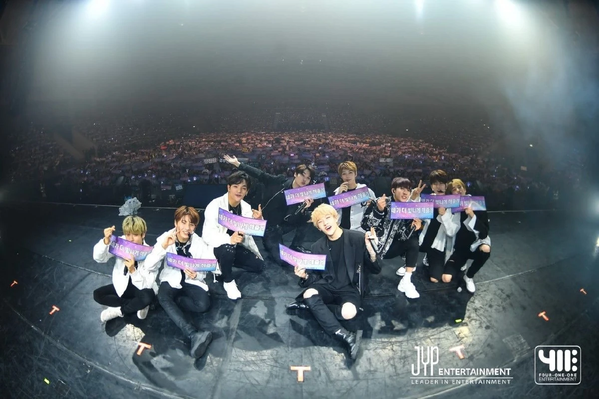 Stray Kids ดีต่อใจไร้ข้อกังขา! สมราคาศิลปินหน้าใหม่ยอดเยี่ยมแห่งปี