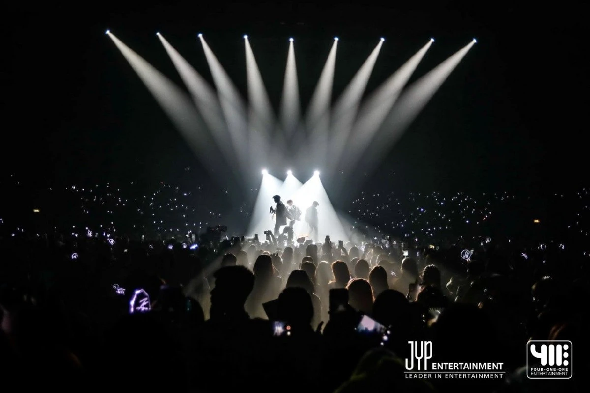 Stray Kids ดีต่อใจไร้ข้อกังขา! สมราคาศิลปินหน้าใหม่ยอดเยี่ยมแห่งปี